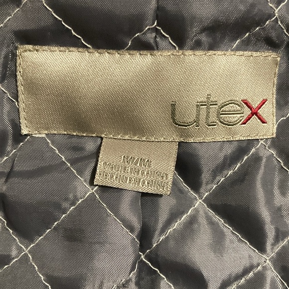 UTEX Wool Blend Black & Gray Plaid buttoned down Medium size jacket quilt lining - Picture 6 of 11